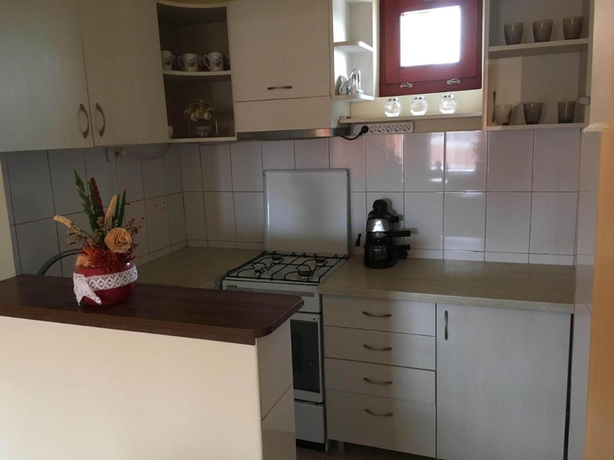 Ferienwohnung Bicsak Apartman Joseni Exterior foto