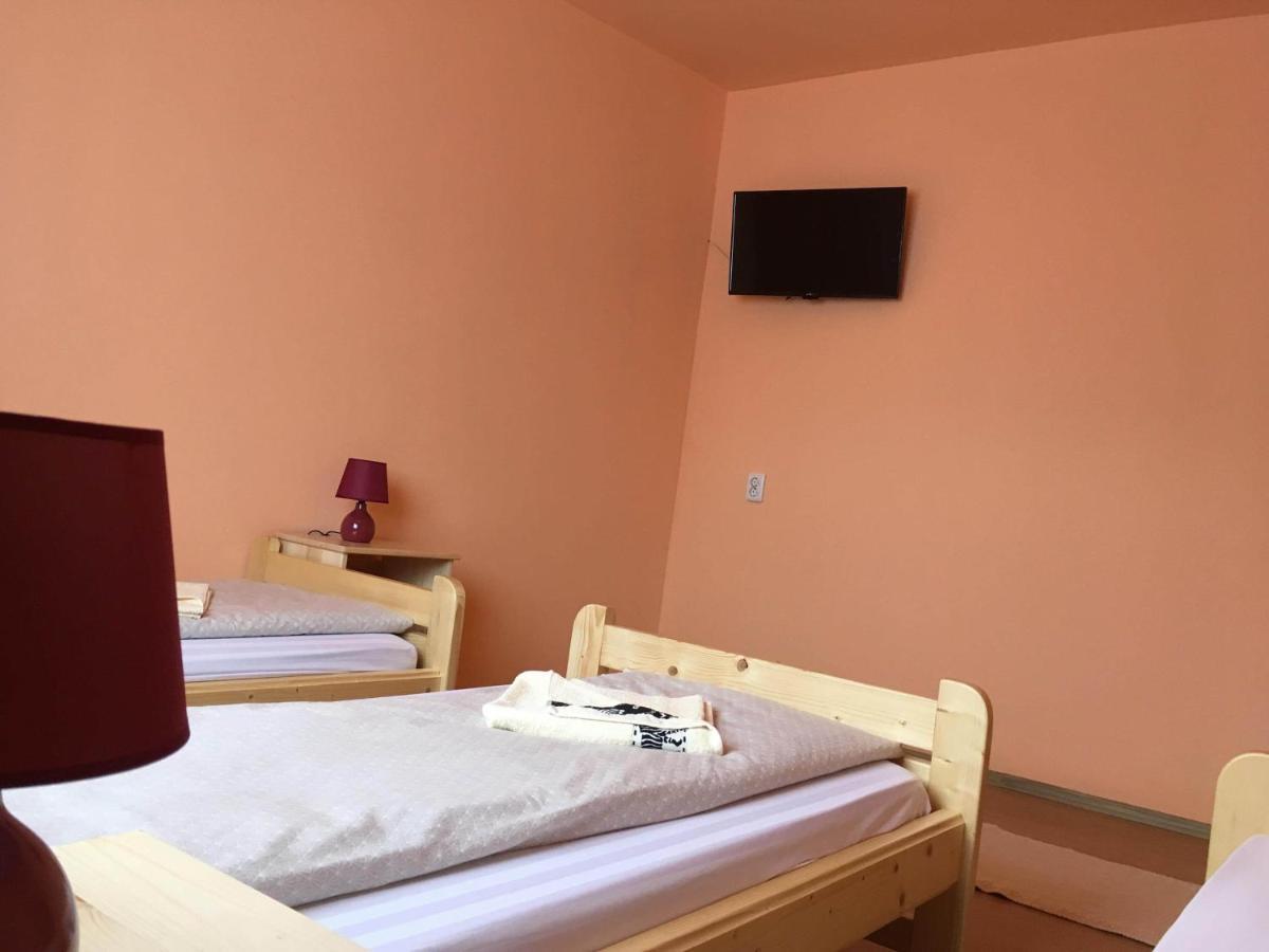 Ferienwohnung Bicsak Apartman Joseni Exterior foto